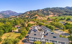 Upvalley Inn & Hot Springs, An Ascend Collection Hotel